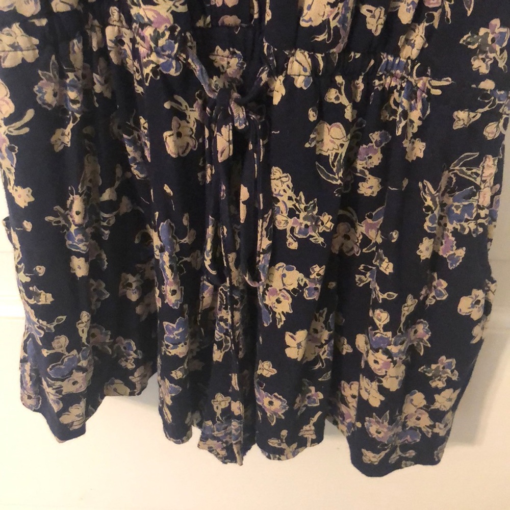 BLUE FLOWER ROMPER - Picture 5 of 6